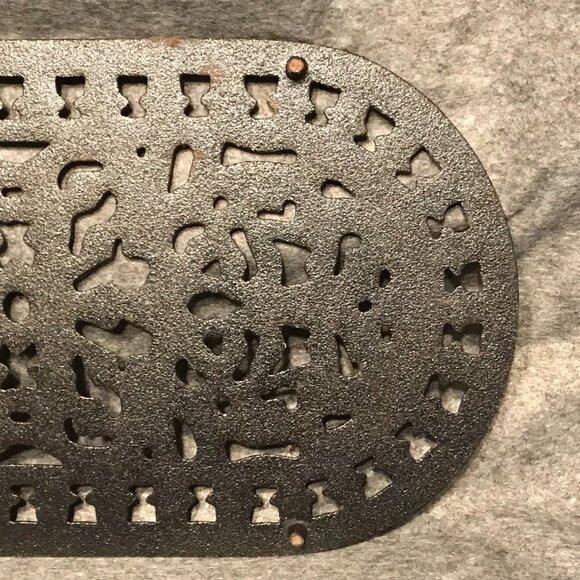 Cast Iron Trivet Rustic Trivets For Hot Pots And Pans, Decorative Kitchen Trivet - Picture 7 of 7